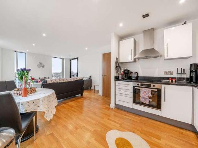 Flat for sale in Salford, Greater Manchester