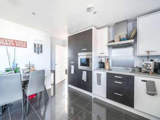 Flat for sale in Hanworth, Bracknell