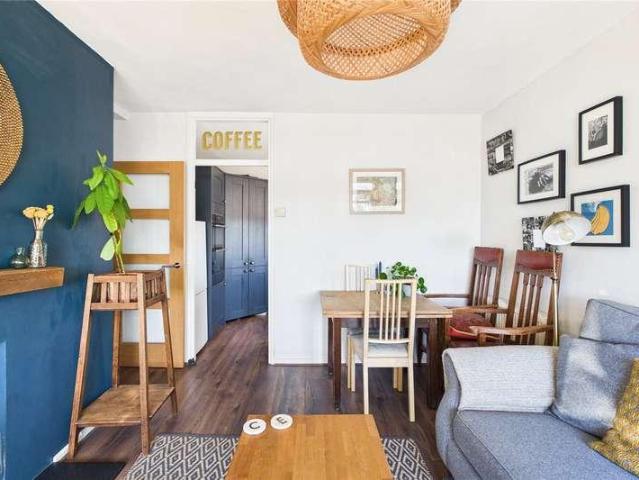 Flat for sale in Aldrington Estate, Greater London