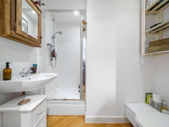 Flat for sale in Thornton Heath, Thornton Heath