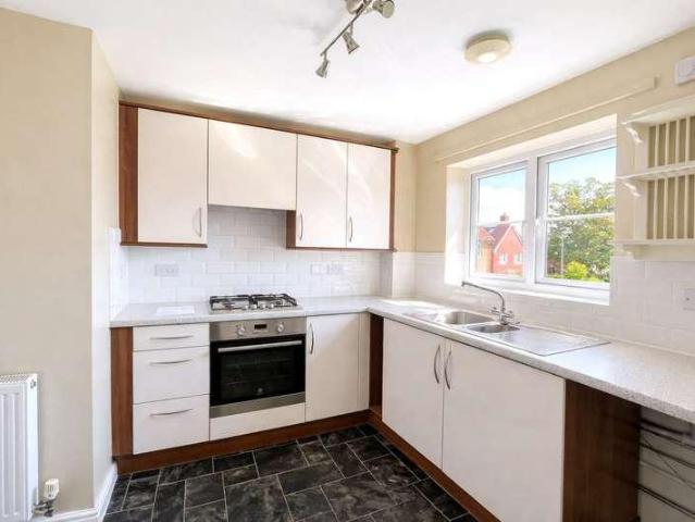 Flat for sale in Bolton Low Houses, Hampshire