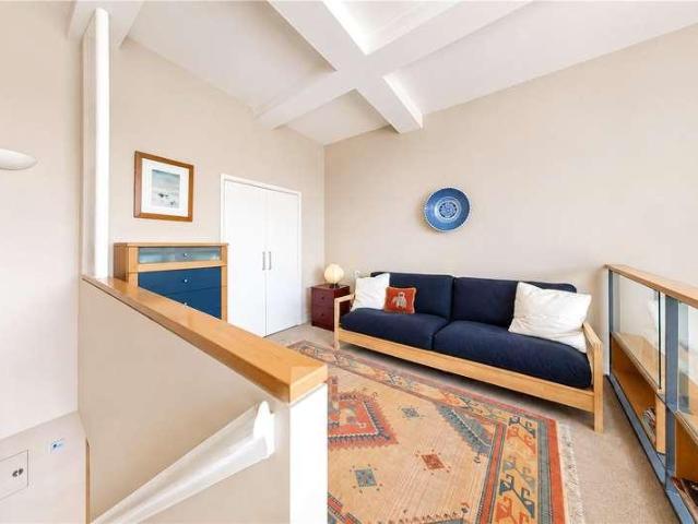 Flat for sale in London Borough of Islington, Greater London