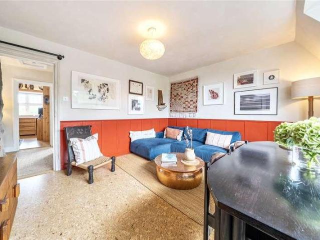 Flat for sale in Muswell Hill, Greater London