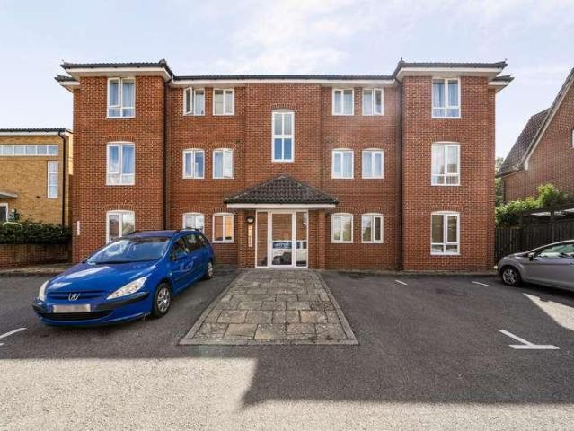 Flat for sale in The Slade, Oxfordshire