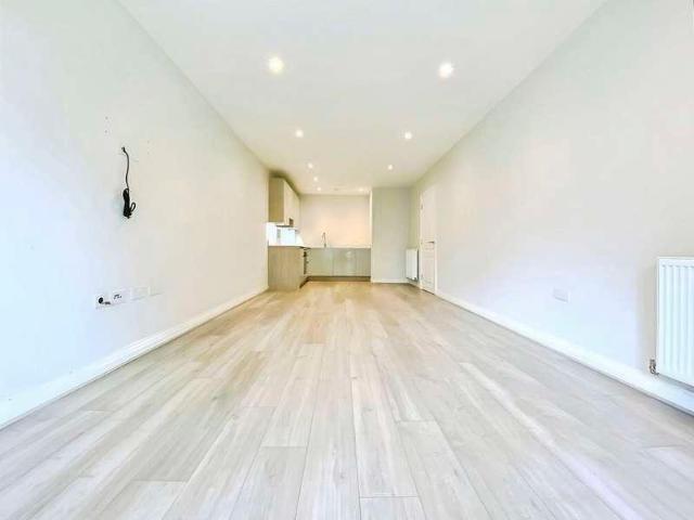 Flat for sale in Greater London
