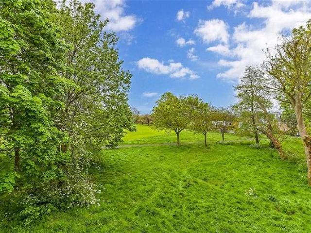 Flat for sale in Greater London