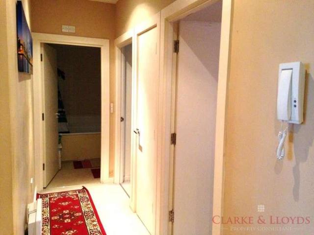Flat for sale in Thames View, Greater London