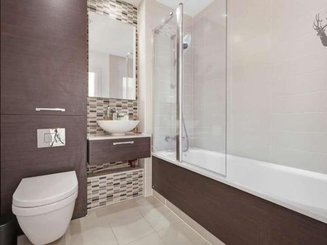 Flat for sale in Bromley-by-Bow, Poplar Grove