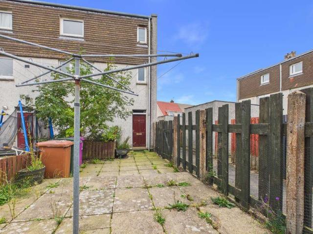 Flat for sale in Lhanbryde, Moray