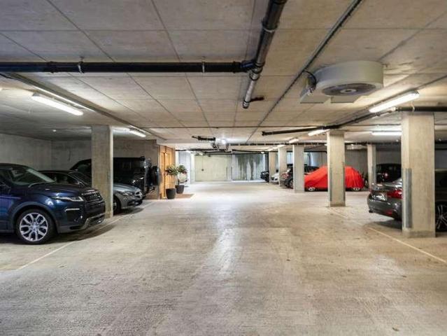Flat for sale in Sunninghill and Ascot, South Ascot