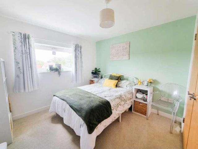Flat for sale in Priddy's Hard, Middlecroft