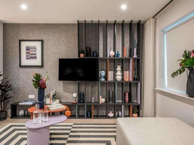 Flat for sale in Slough