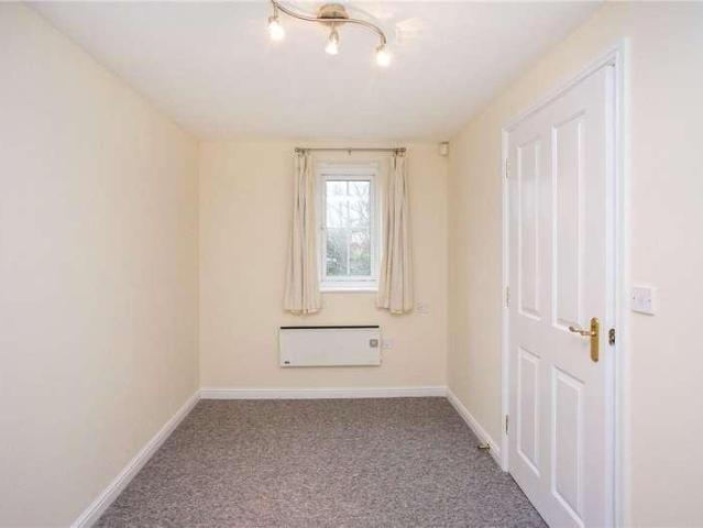 Flat for sale in Helford, Hampshire