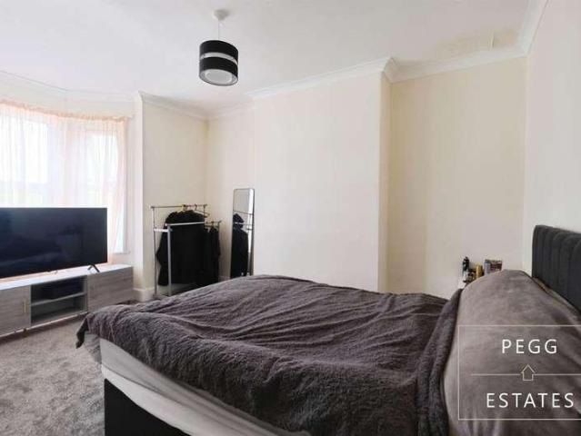 Flat for sale in Babbacombe