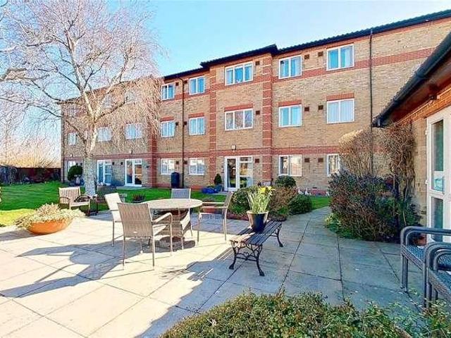 Flat for sale in Shoreham-by-Sea, Adur