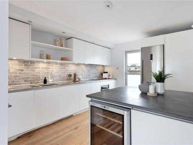 Flat for sale in Shoreditch, Greater London