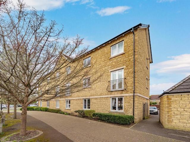 Flat for sale in Weston Village, Weston-super-mare
