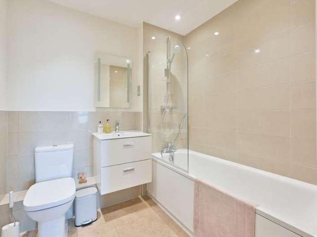 Flat for sale in Welwyn Garden City, Welwyn Hatfield
