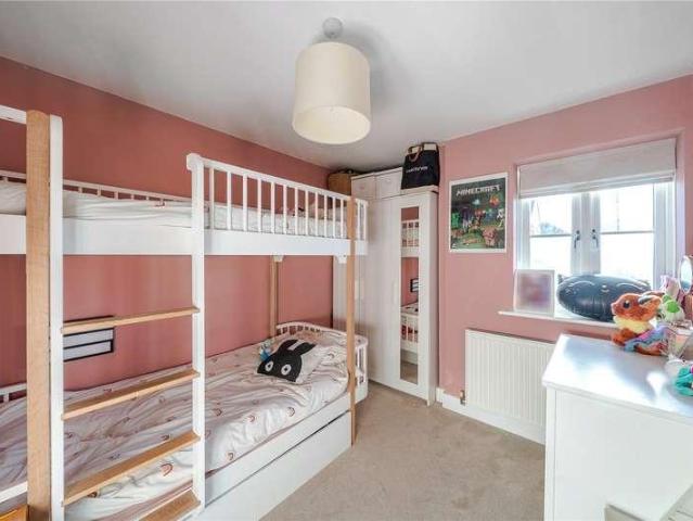 Flat for sale in New Headington, The Slade