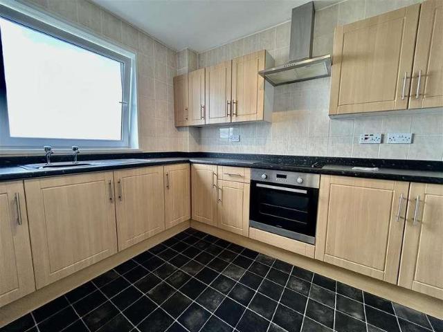 Flat for sale in Minnis Bay, Acol
