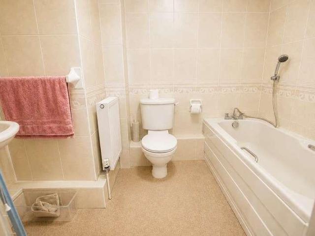 Flat for sale in Old Milton, Ashurst Bridge