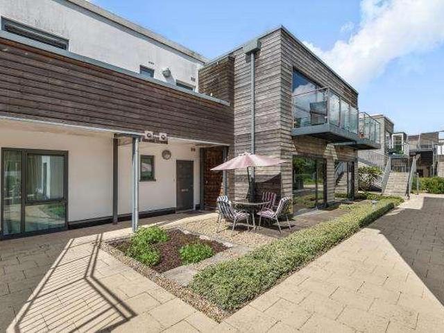 Flat for sale in Enborne, West Berkshire