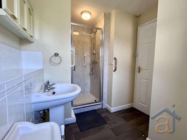 Flat for sale in Southport, Sefton