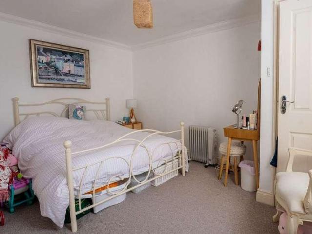 Flat for sale in Southbourne, Bournemouth