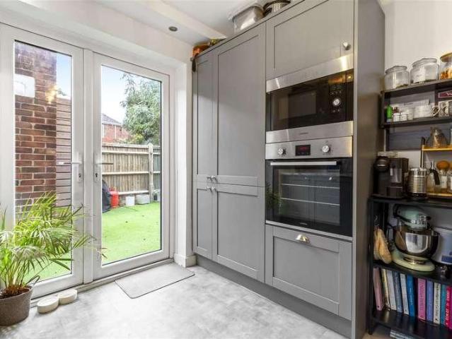 Flat for sale in Salvington, Worthing