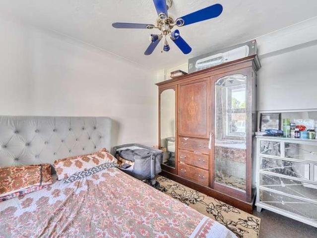 Flat for sale in London Borough of Merton, Greater London