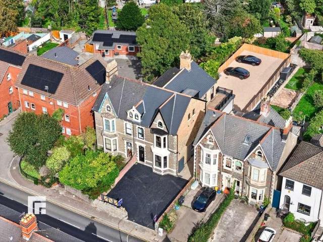 Flat for sale in Canton, Cardiff