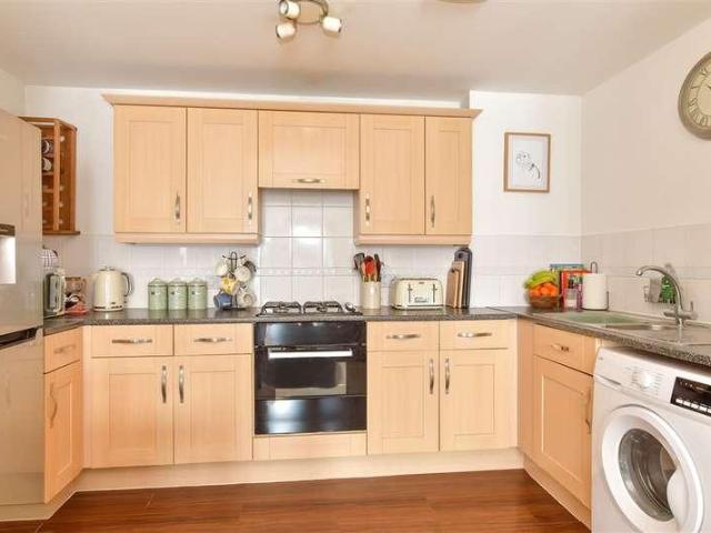 Flat for sale in Horton Kirby and South Darenth, The Butts