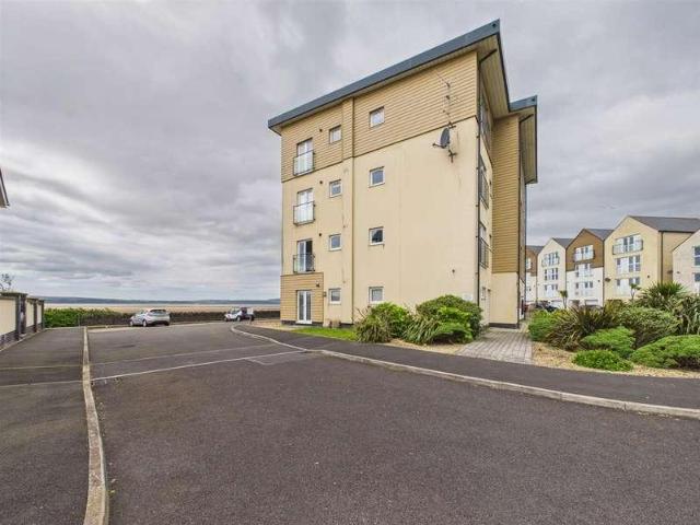 Flat for sale in Machynys, Llanelli