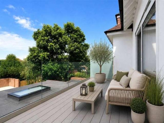 Flat for sale in Greater London