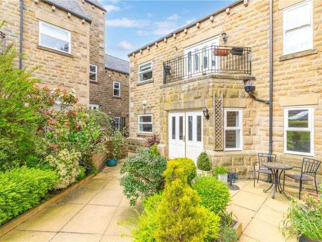Flat for sale in Ilkley, West Yorkshire
