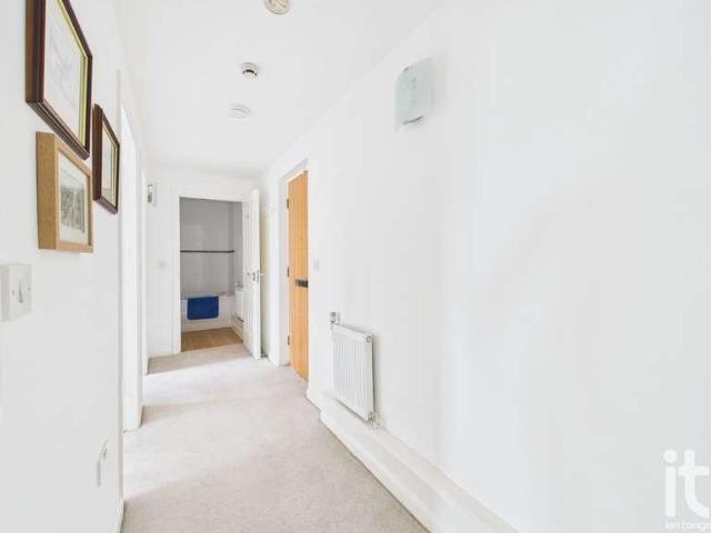 Flat for sale in Mile End, Hazel Grove