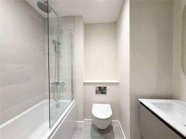 Flat for sale in Bournemouth