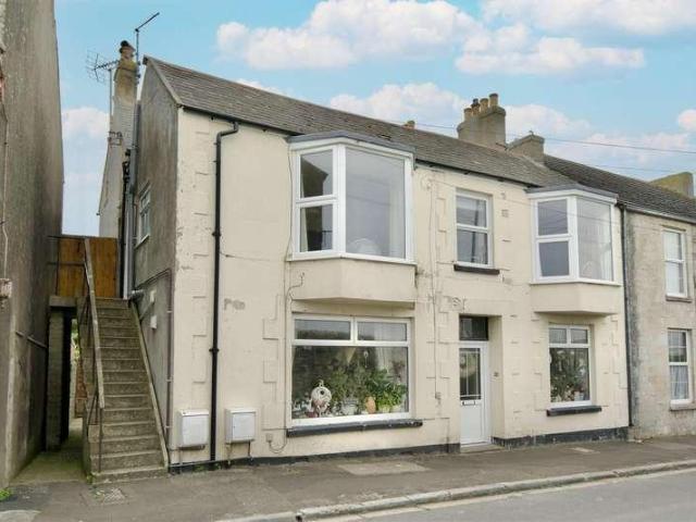 Flat for sale in Portland, East Dorset