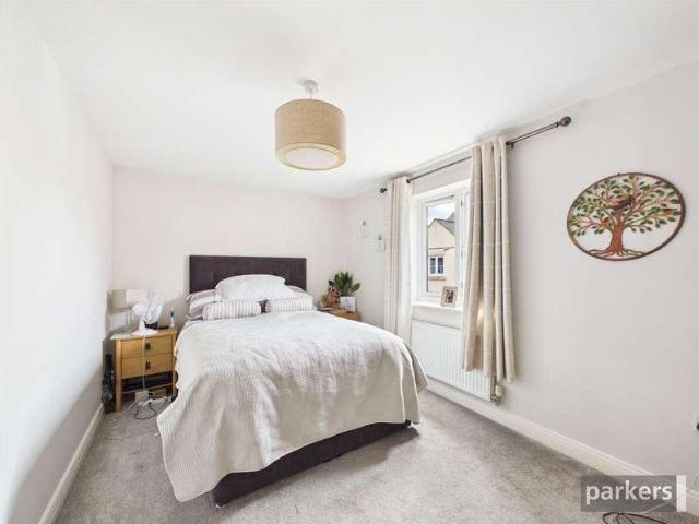 Flat for sale in Bracknell