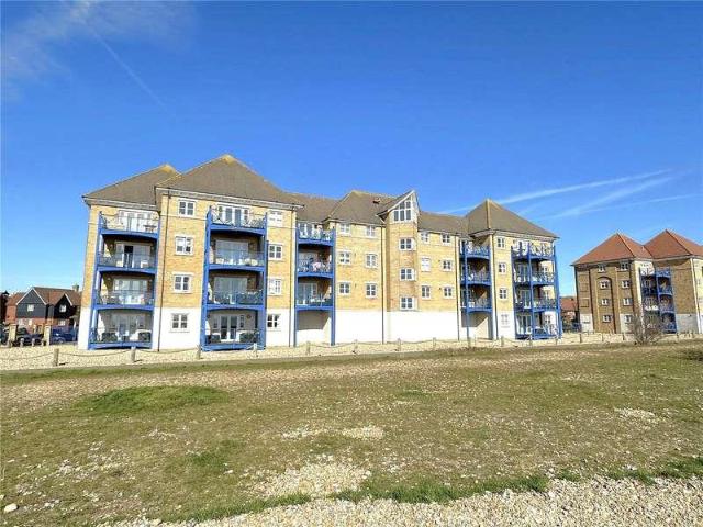 Flat for sale in Crumbles, Eastbourne