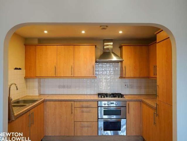 Flat for sale in Thrumpton, Costhorpe