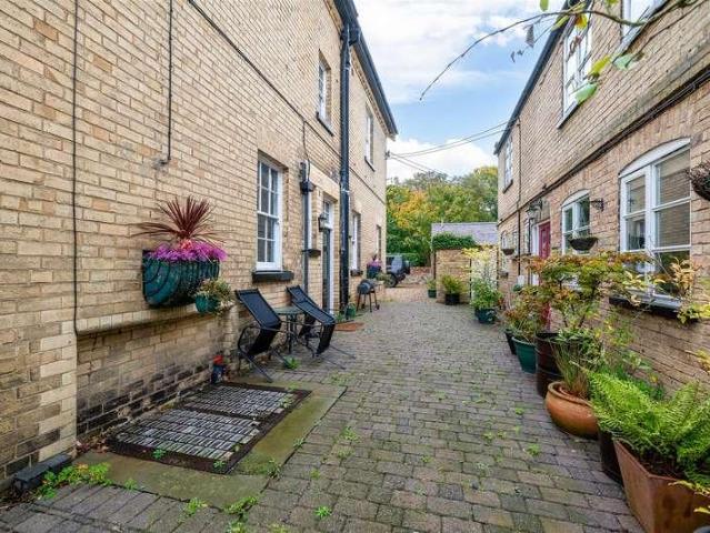 Flat for sale in Willingham by Stow, Ingleby