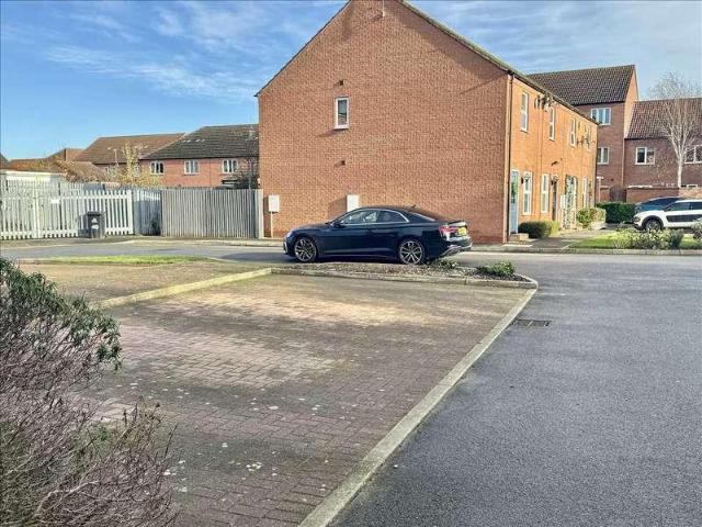 Flat for sale in Weelsby, Grimsby