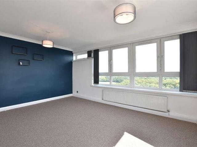 Flat for sale in Navestock Side, Essex
