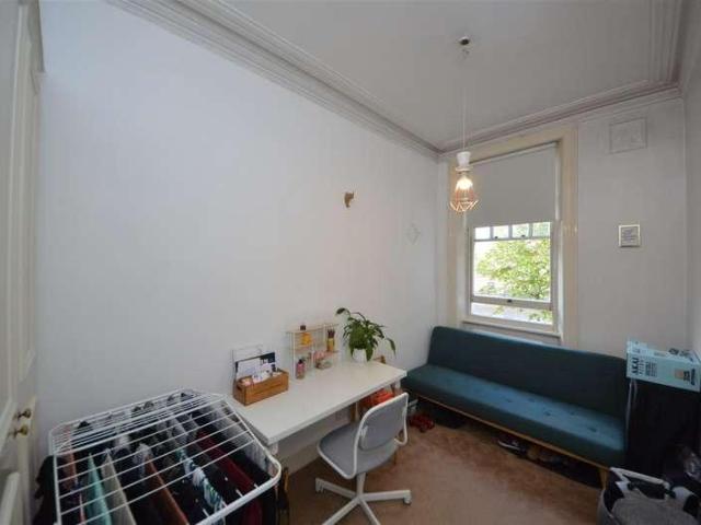 Flat for sale in South Hampstead, Greater London