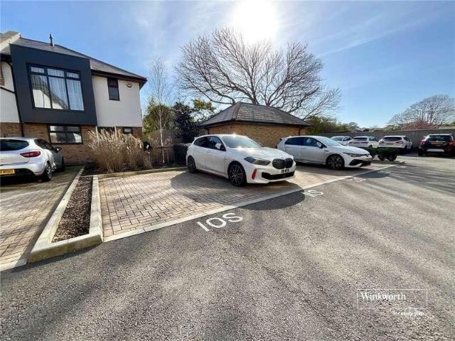 Flat for sale in Highcliffe