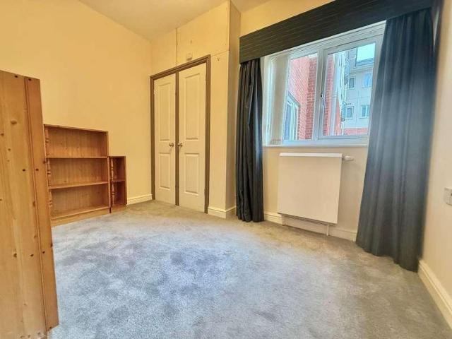 Flat for sale in Coseley, West Midlands