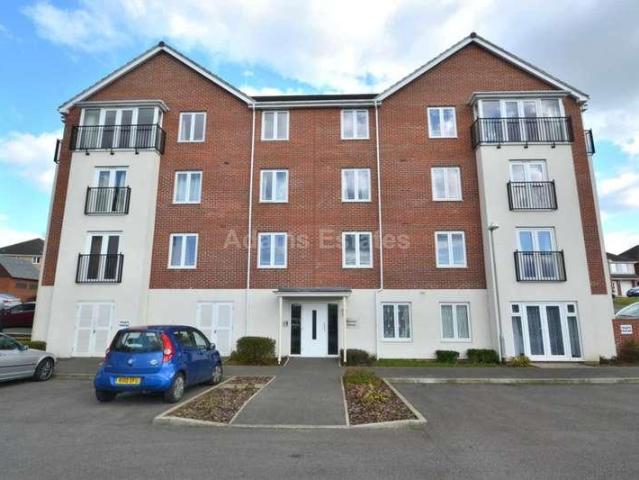 Flat for sale in Newtown, Reading