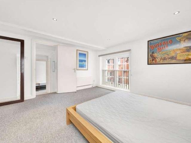 Flat for sale in Clerkenwell, Greater London