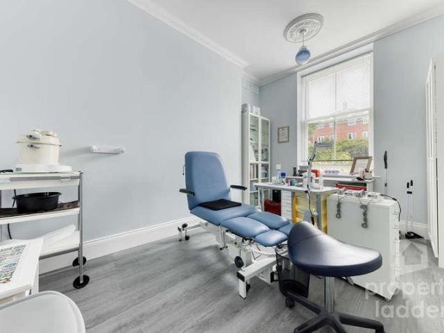 Flat for sale in East Bank, Norfolk